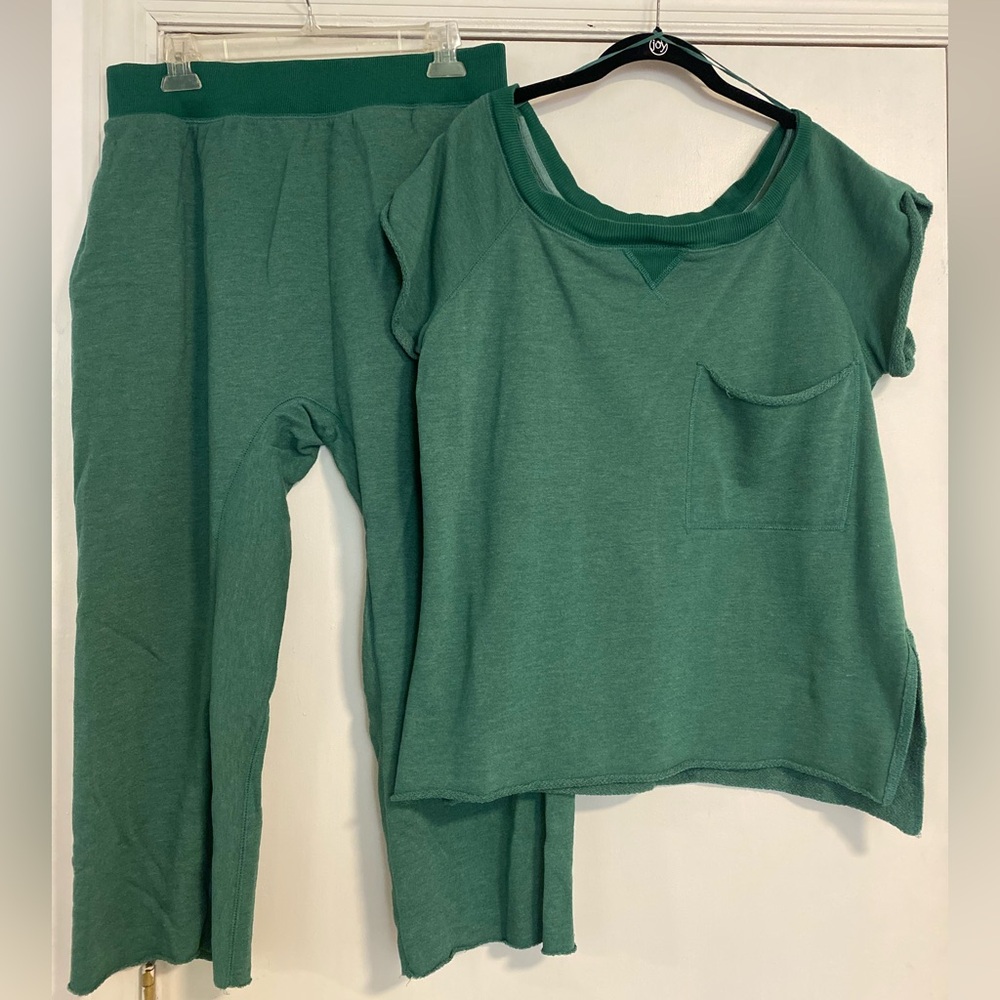 FP Movement “One to Beat” Set - Size Medium - Picture 4 of 16